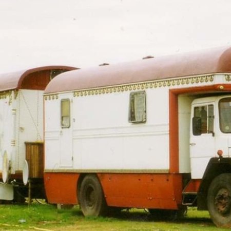 facebook_1592492755710_6679398735247791033